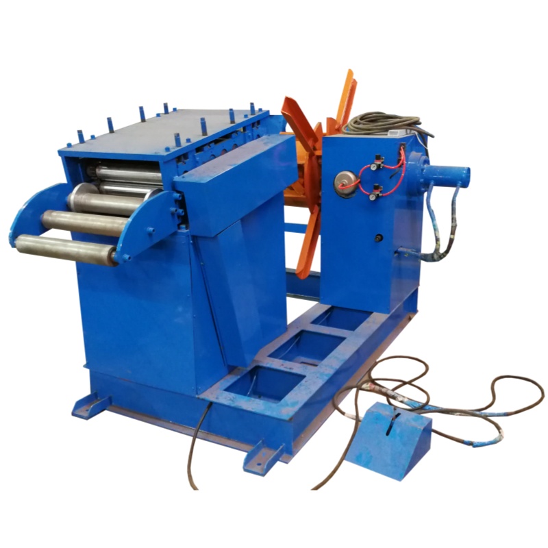 Customized Decoiler with Straightenning Device 6.jpg